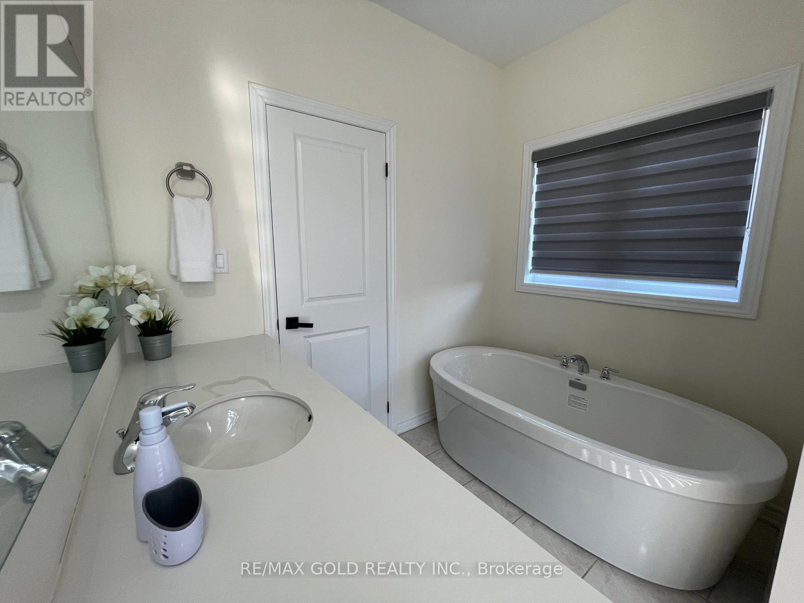 537 Veterans Drive, Brampton, Ontario  L7A 0C4 - Photo 42 - W12974662