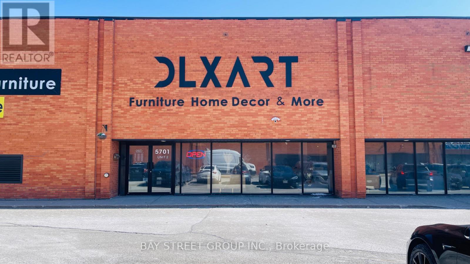 5701 STEELES AVENUE W, Toronto, Ontario