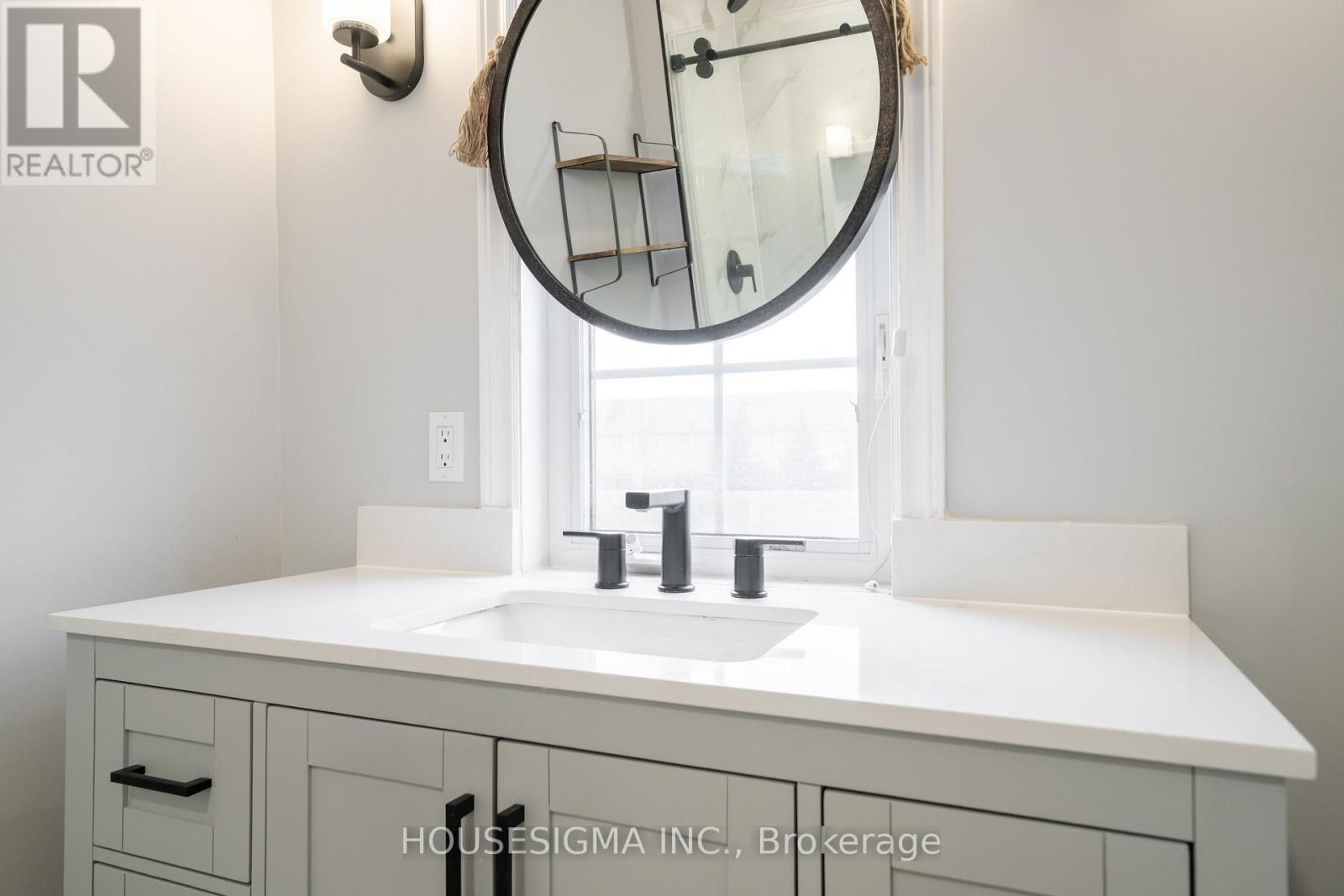 6 Flower Trail, Brampton, Ontario  L6P 1P3 - Photo 17 - W12974670