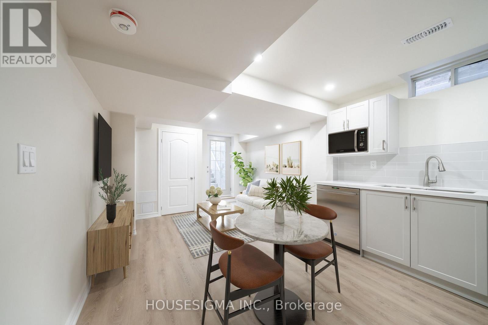 6 Flower Trail, Brampton, Ontario  L6P 1P3 - Photo 22 - W12974670