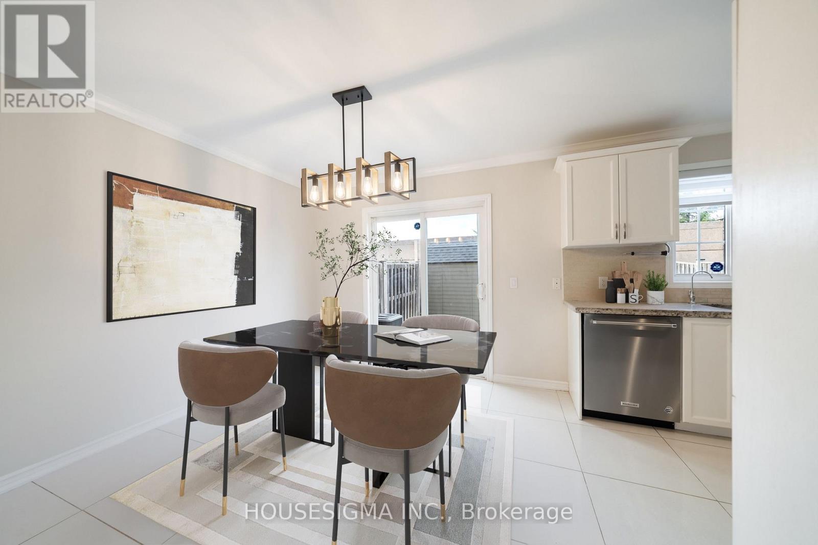 6 Flower Trail, Brampton, Ontario  L6P 1P3 - Photo 7 - W12974670