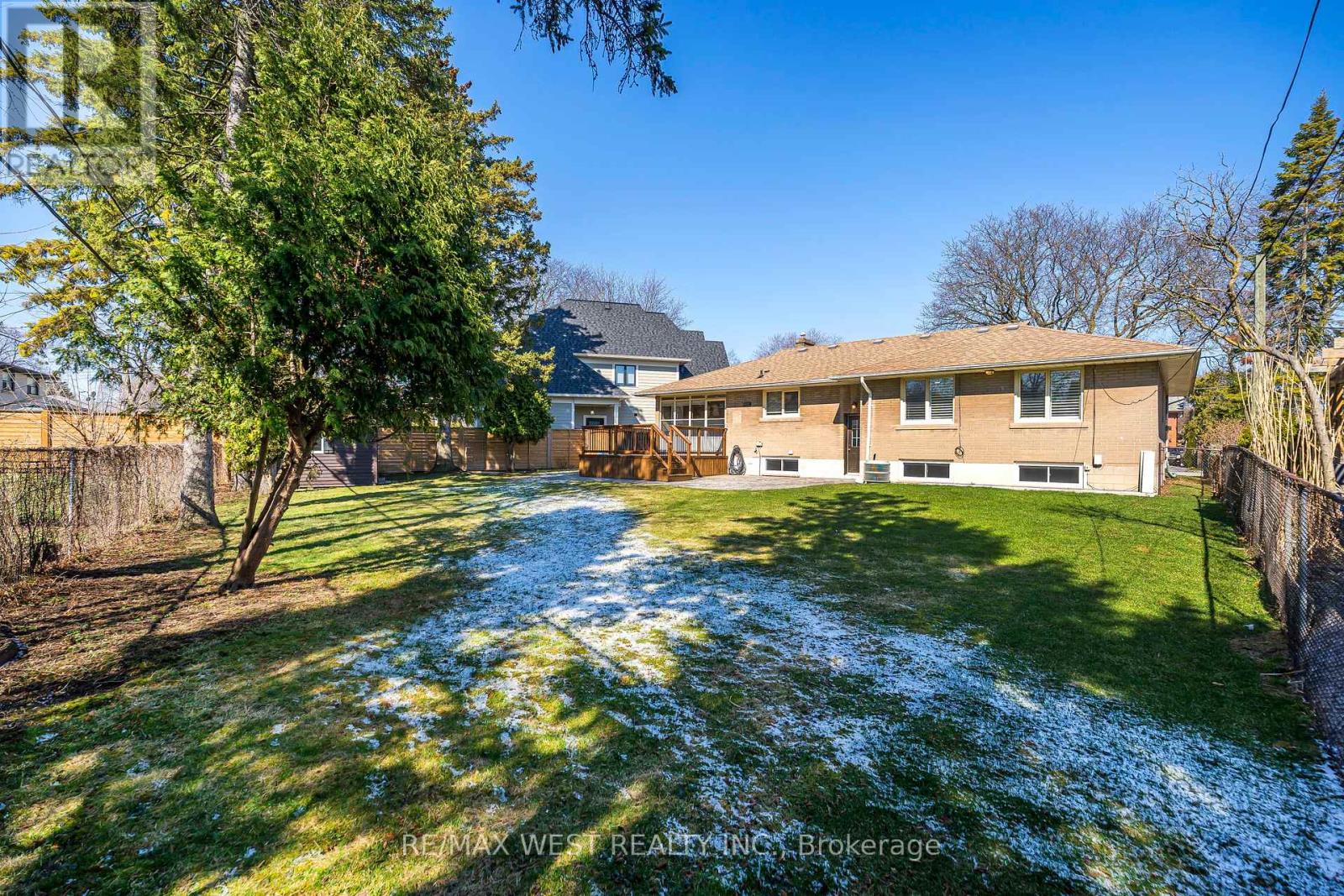 6 Prentice Court, Toronto, Ontario  M9P 1N2 - Photo 29 - W12974676