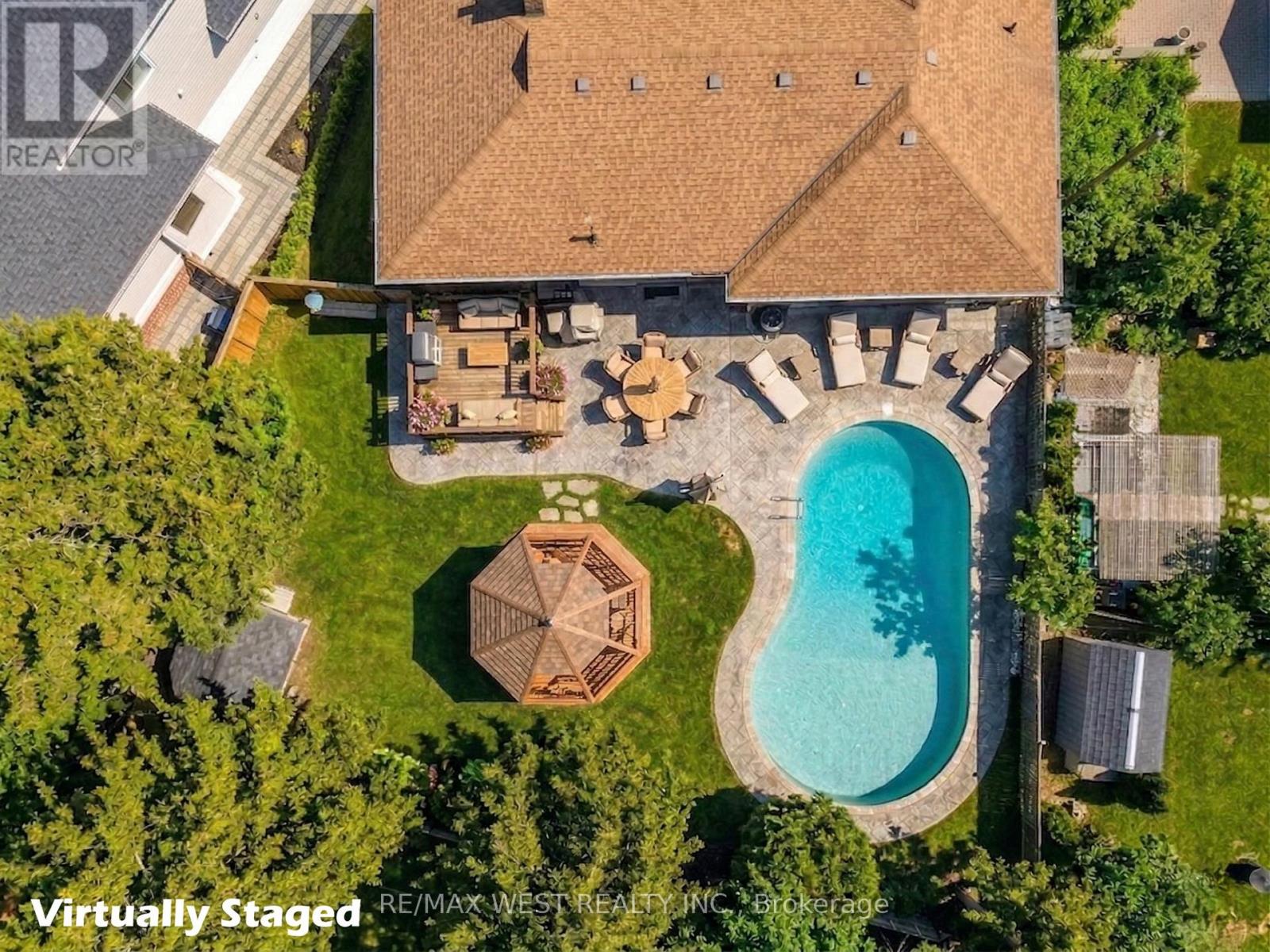 6 Prentice Court, Toronto, Ontario  M9P 1N2 - Photo 33 - W12974676