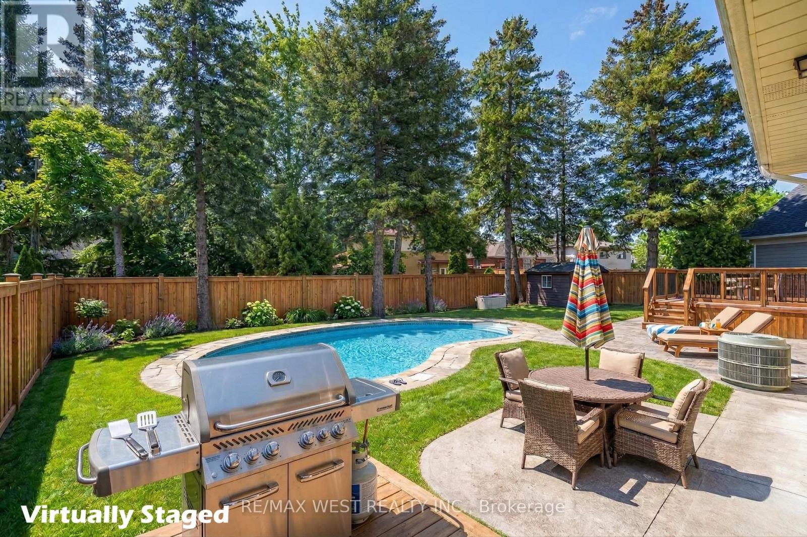 6 Prentice Court, Toronto, Ontario  M9P 1N2 - Photo 35 - W12974676