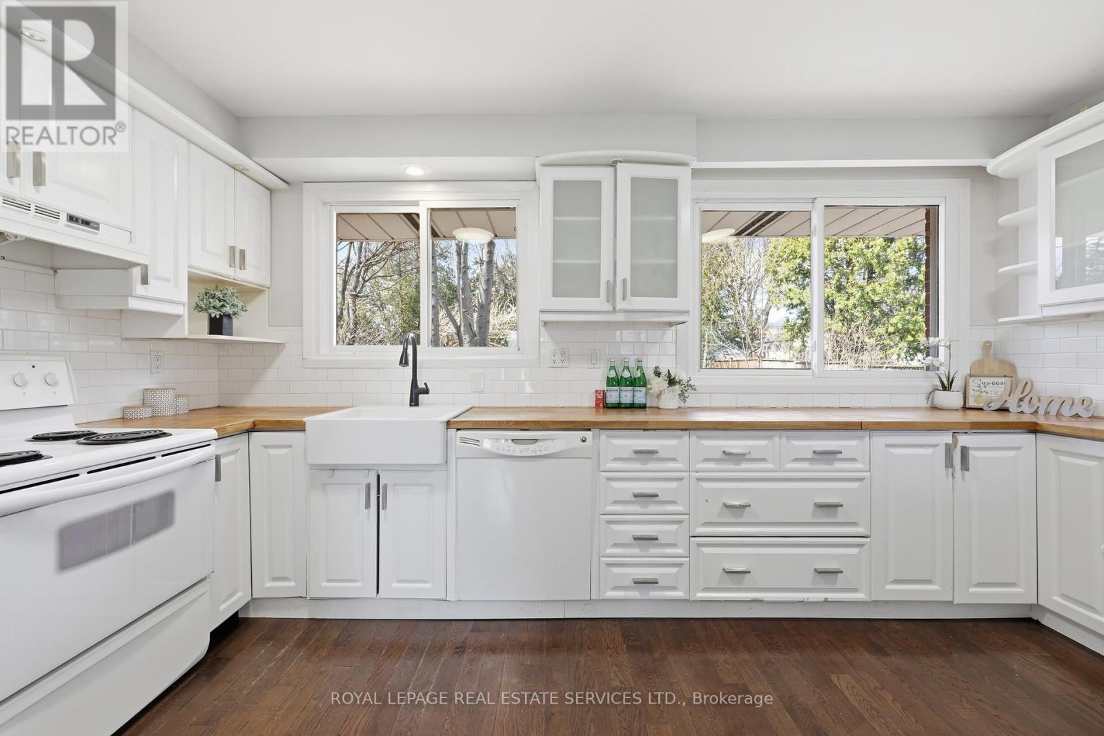 59 Sewell Drive, Oakville, Ontario  L6H 1C7 - Photo 14 - W12974712