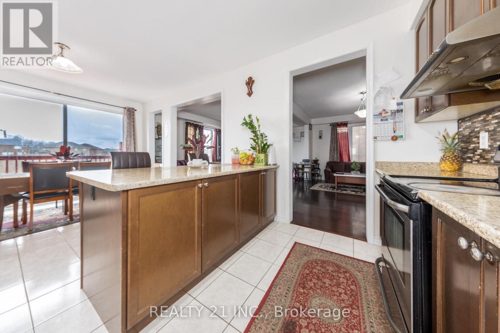 54 Tysonville Circle, Brampton, Ontario  L7A 4B1 - Photo 13 - W12974720