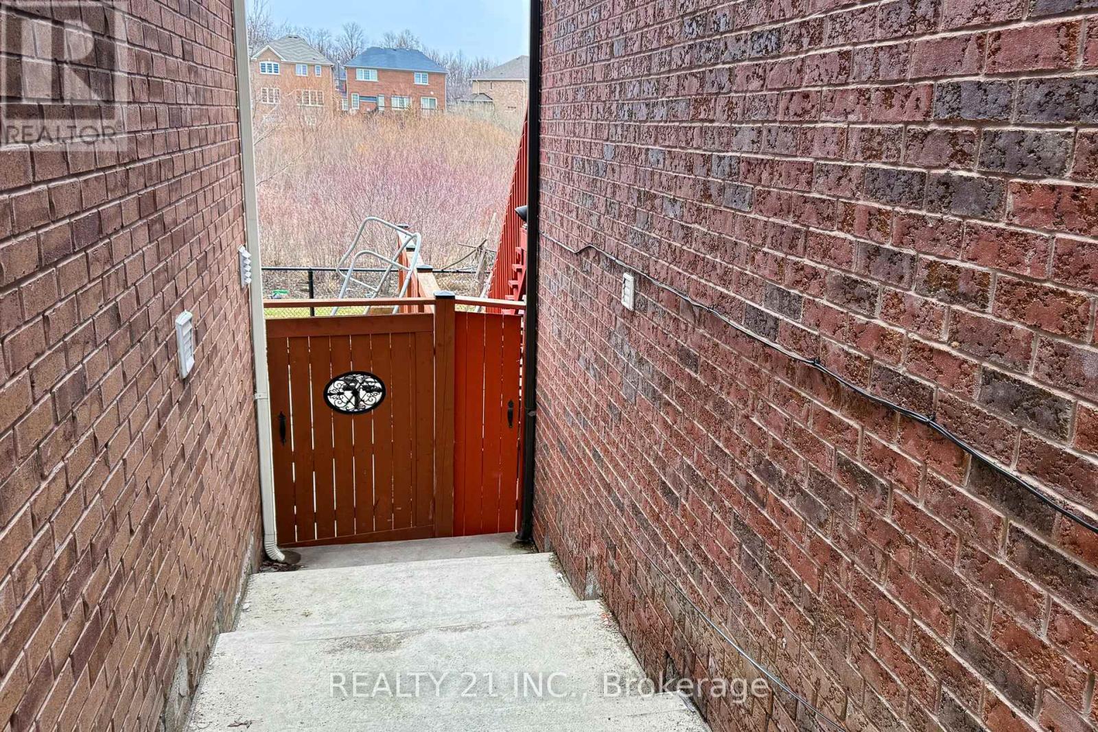 54 Tysonville Circle, Brampton, Ontario  L7A 4B1 - Photo 47 - W12974720