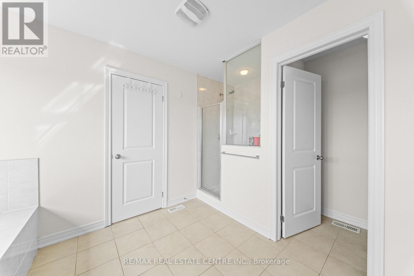 4 Monument Trail, Brampton, Ontario  L7A 4M8 - Photo 23 - W12974722