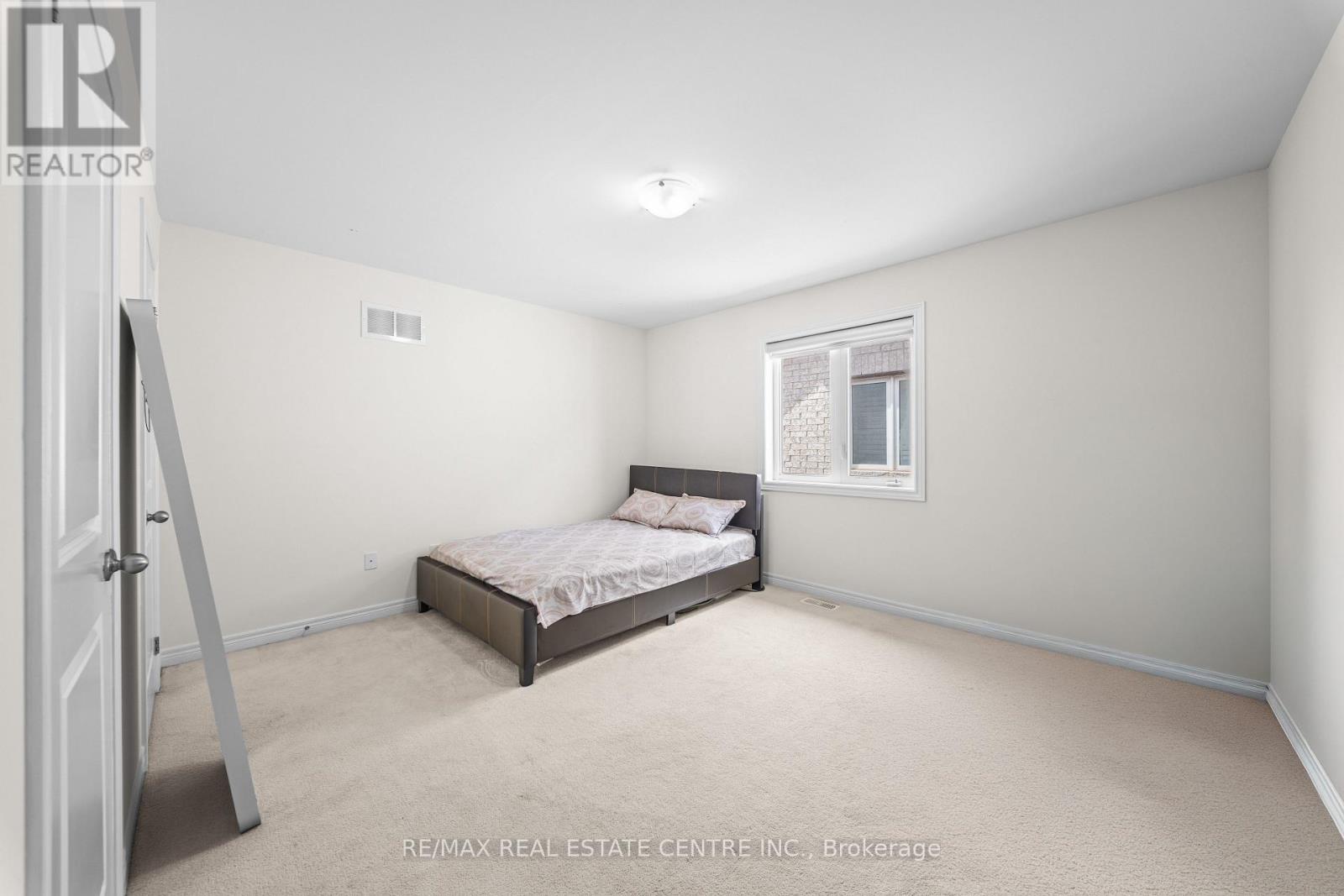 4 Monument Trail, Brampton, Ontario  L7A 4M8 - Photo 27 - W12974722