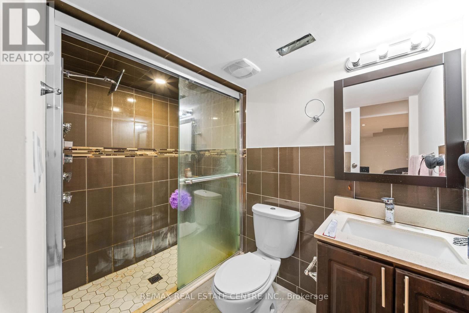 4 Monument Trail, Brampton, Ontario  L7A 4M8 - Photo 34 - W12974722