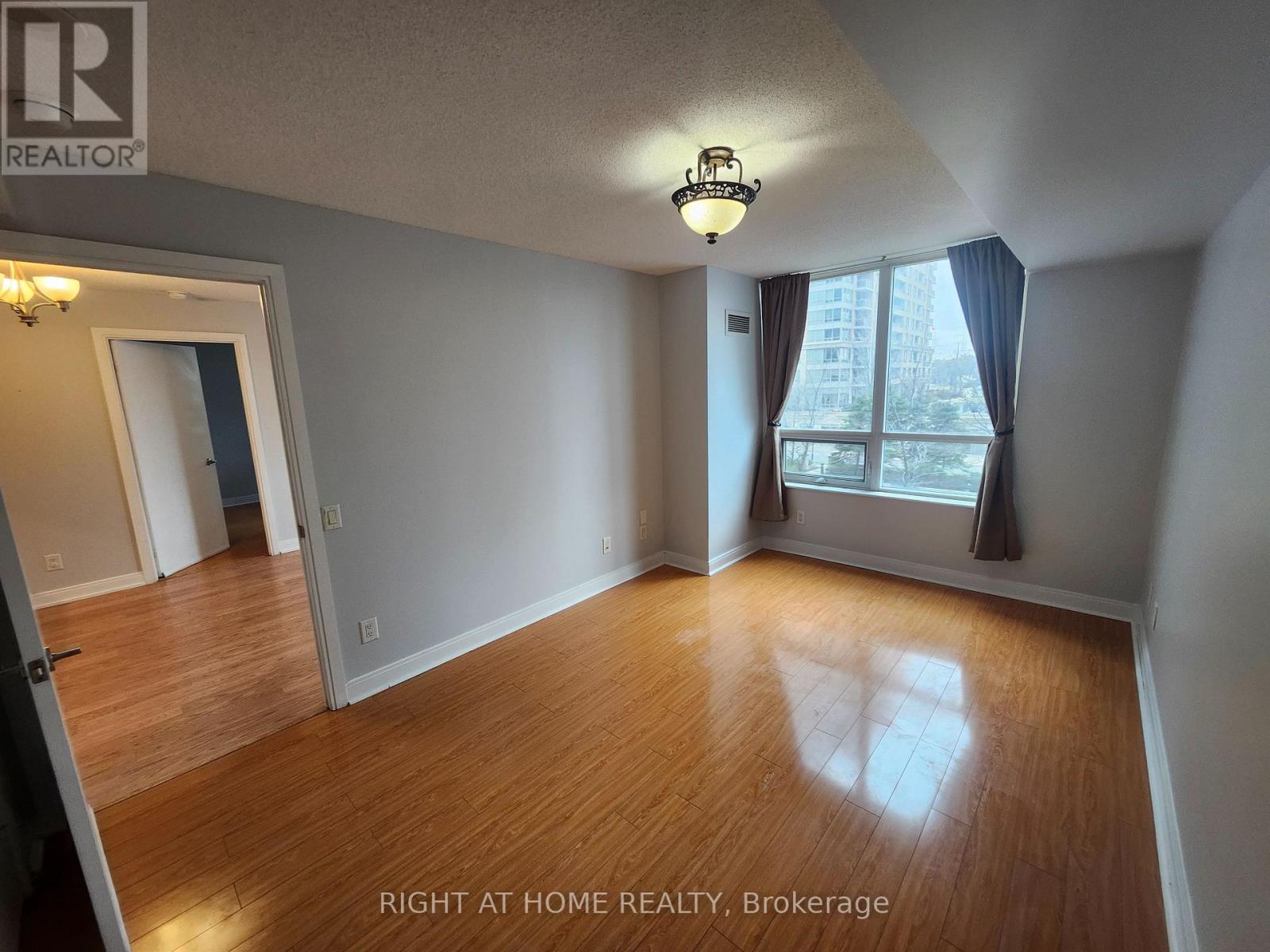 357 - 25 Viking Lane, Toronto, Ontario  M9B 0A1 - Photo 15 - W12974738
