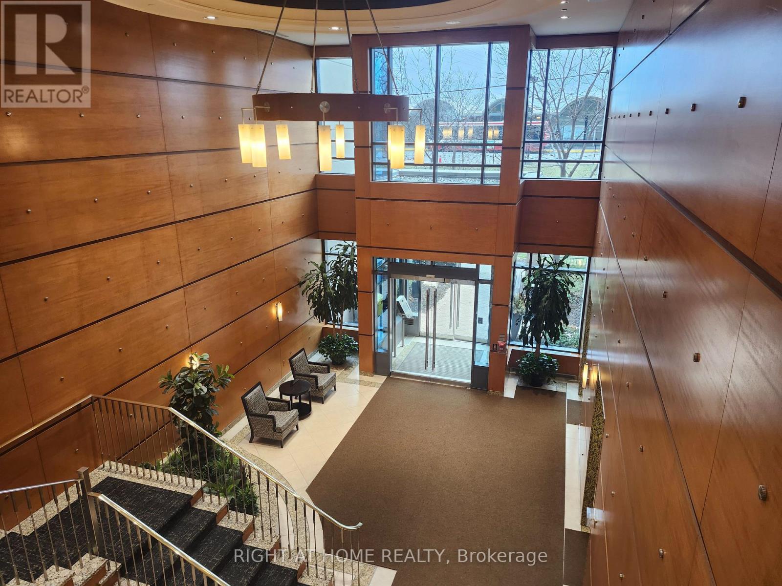 357 - 25 Viking Lane, Toronto, Ontario  M9B 0A1 - Photo 4 - W12974738