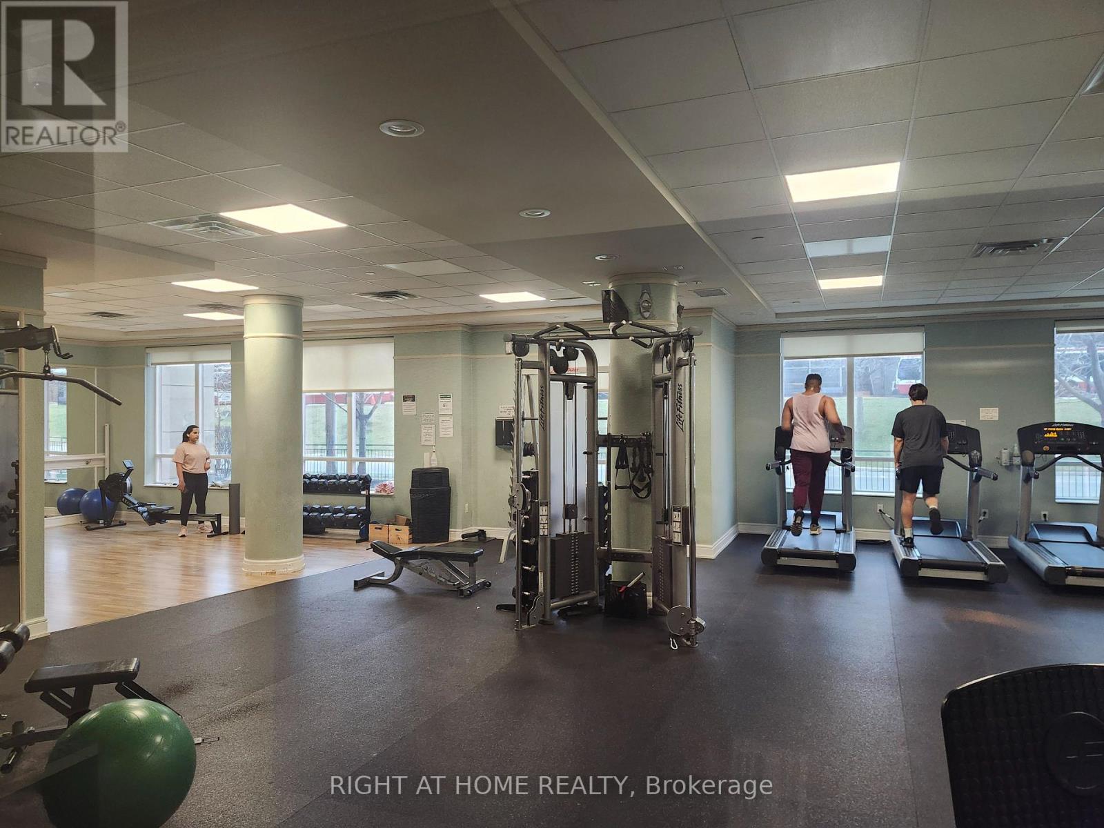 357 - 25 Viking Lane, Toronto, Ontario  M9B 0A1 - Photo 8 - W12974738