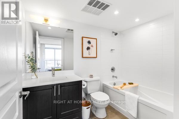 1405 - 1940 Ironstone Drive, Burlington, Ontario  L7L 0E4 - Photo 20 - W12974742