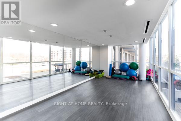 1405 - 1940 Ironstone Drive, Burlington, Ontario  L7L 0E4 - Photo 35 - W12974742