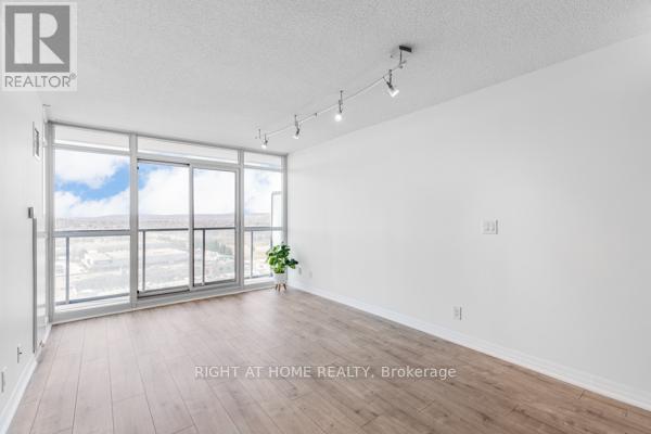 1405 - 1940 Ironstone Drive, Burlington, Ontario  L7L 0E4 - Photo 7 - W12974742