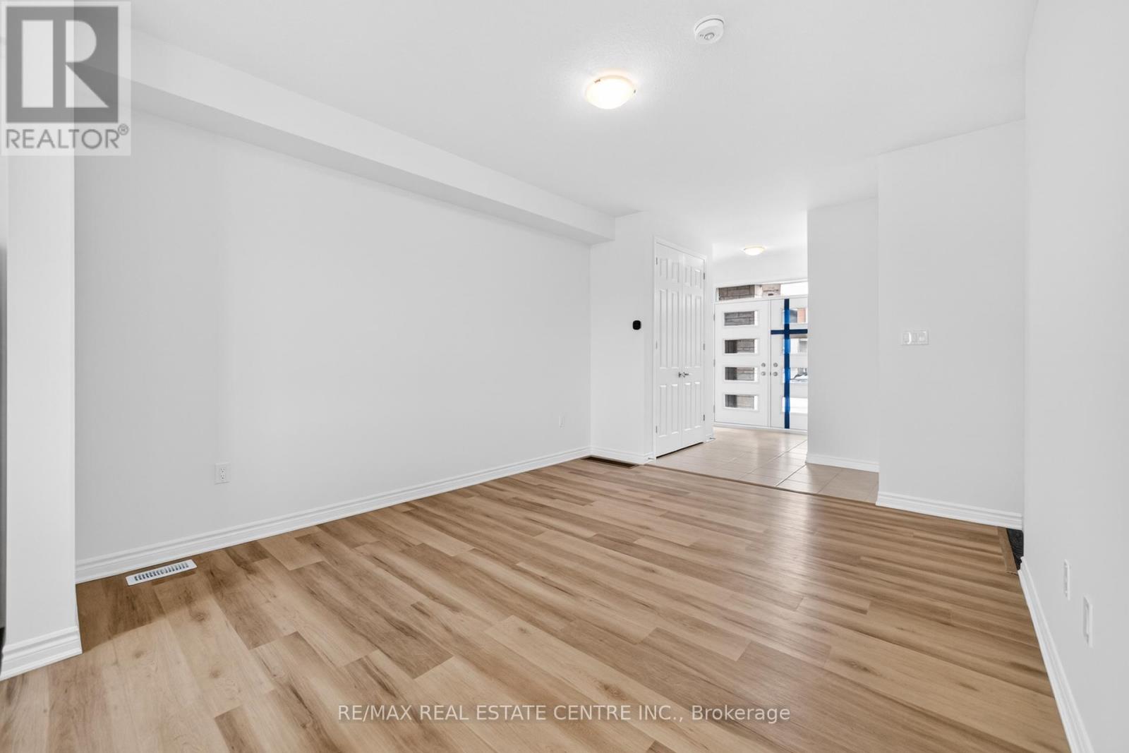 182 Stamson Street, Kitchener, Ontario  N2E 4C7 - Photo 11 - X12974674