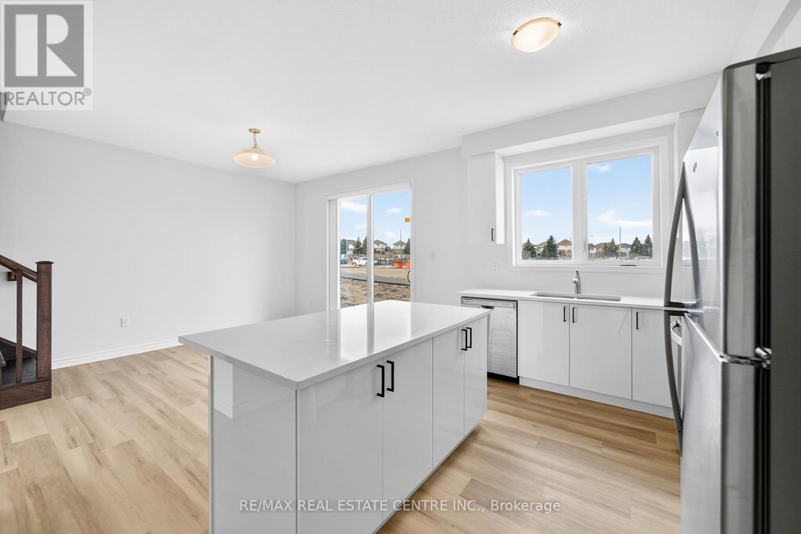 182 Stamson Street, Kitchener, Ontario  N2E 4C7 - Photo 13 - X12974674