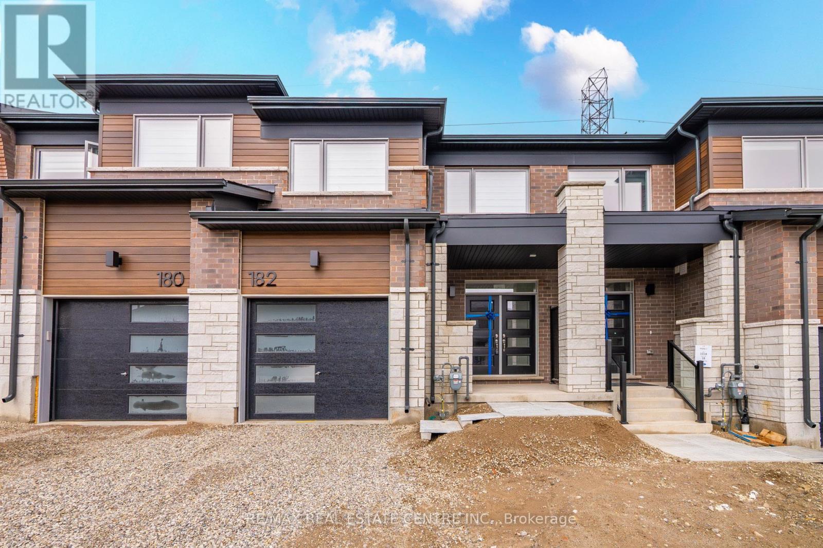 182 Stamson Street, Kitchener, Ontario  N2E 4C7 - Photo 2 - X12974674