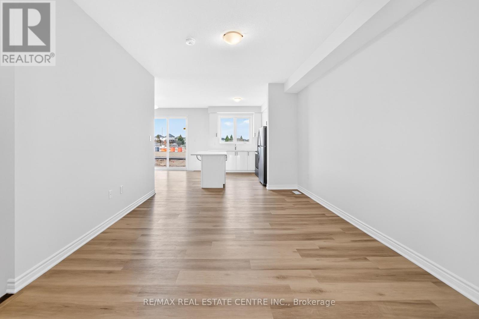 182 Stamson Street, Kitchener, Ontario  N2E 4C7 - Photo 7 - X12974674