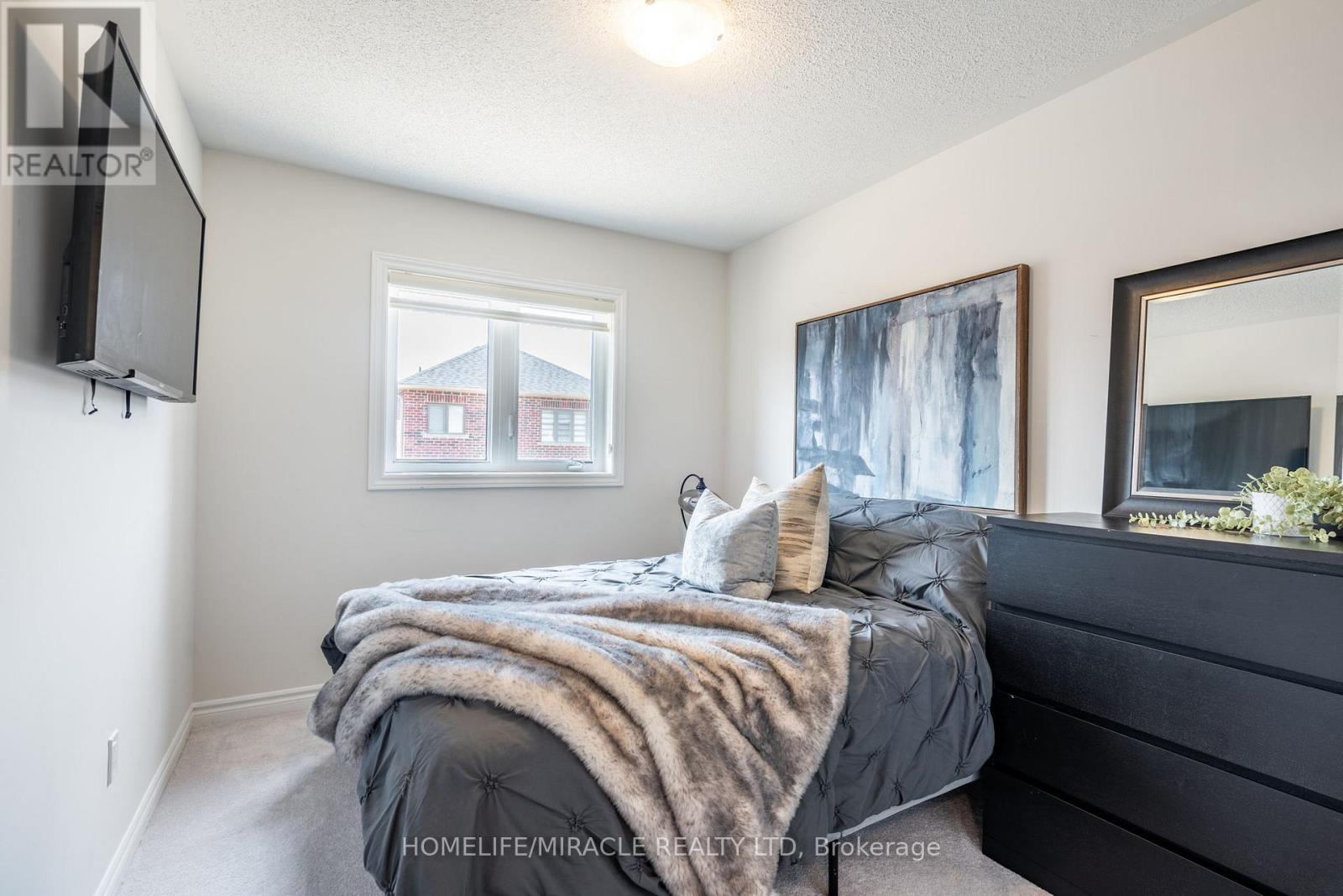 99 Baker Street, Thorold, Ontario  L2V 3P4 - Photo 13 - X12974740