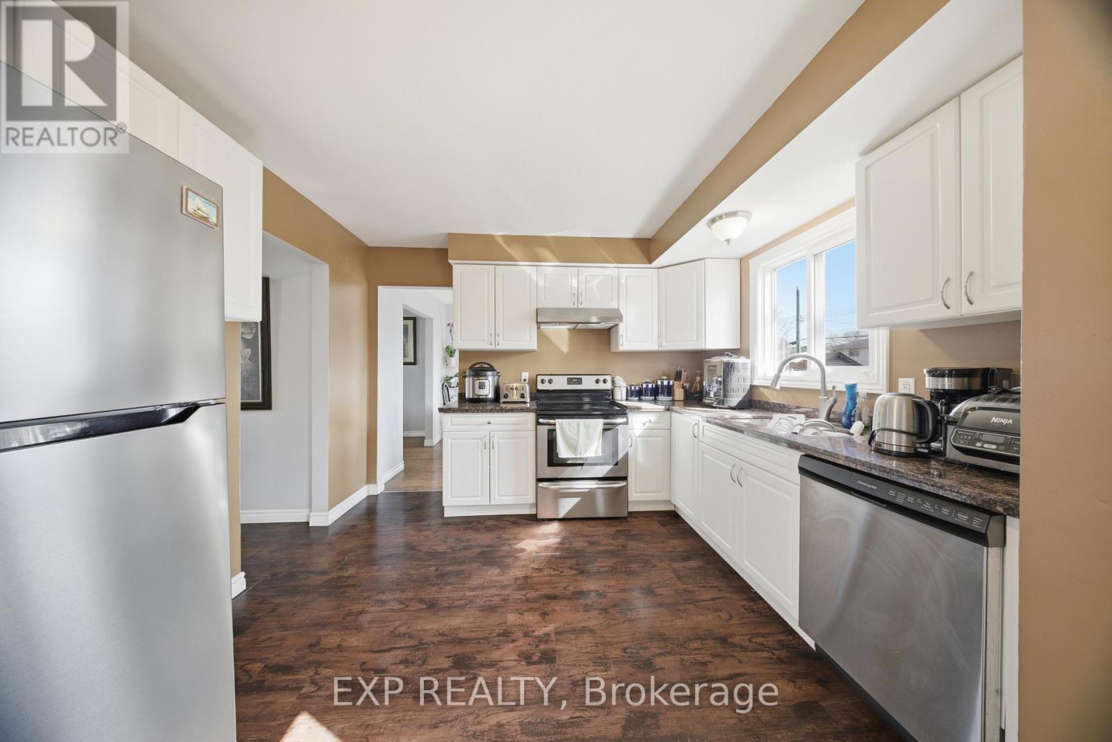 217 St Andrews Drive, Hamilton, Ontario  L8K 5K2 - Photo 13 - X12974774