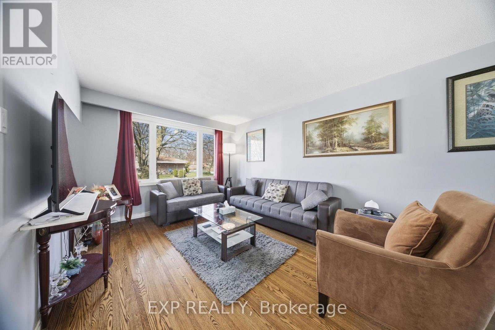 217 St Andrews Drive, Hamilton, Ontario  L8K 5K2 - Photo 7 - X12974774