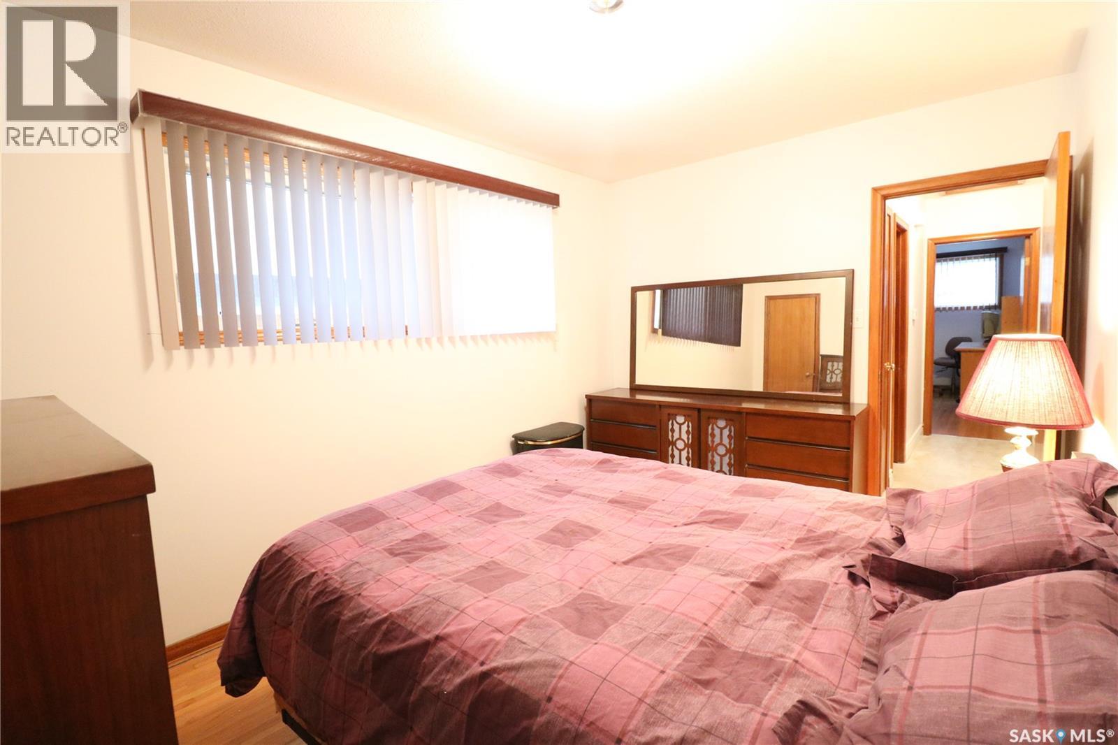 2355 Wallace Street, Regina, Saskatchewan  S4N 4B1 - Photo 10 - SK032413