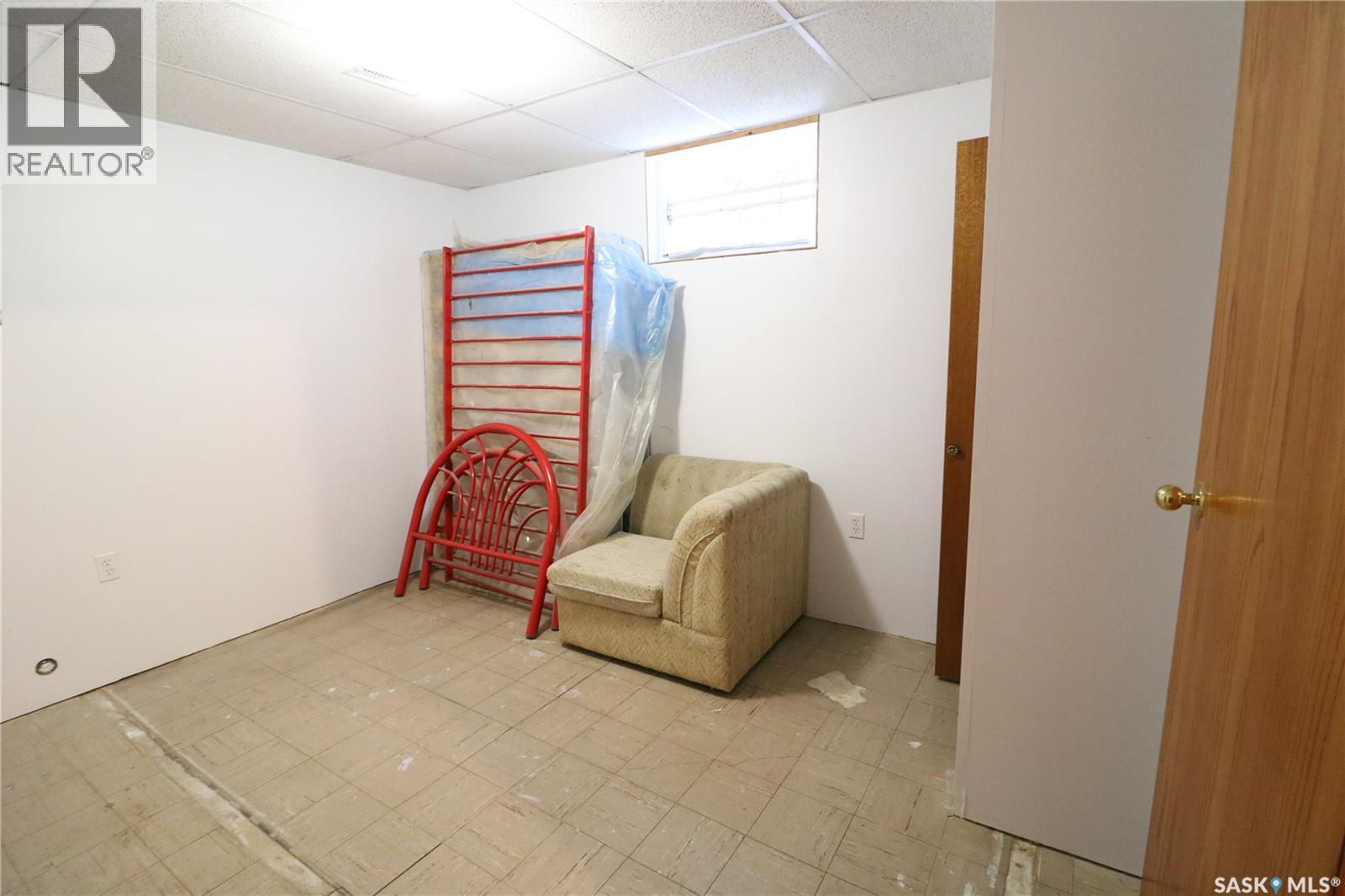 2355 Wallace Street, Regina, Saskatchewan  S4N 4B1 - Photo 17 - SK032413