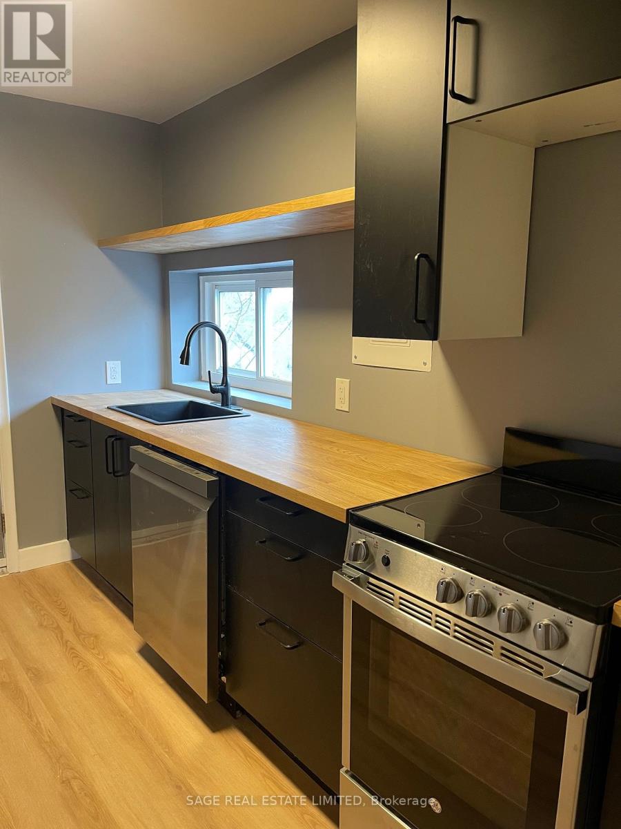 3 - 28 EASTBOURNE AVENUE, Hamilton, Ontario