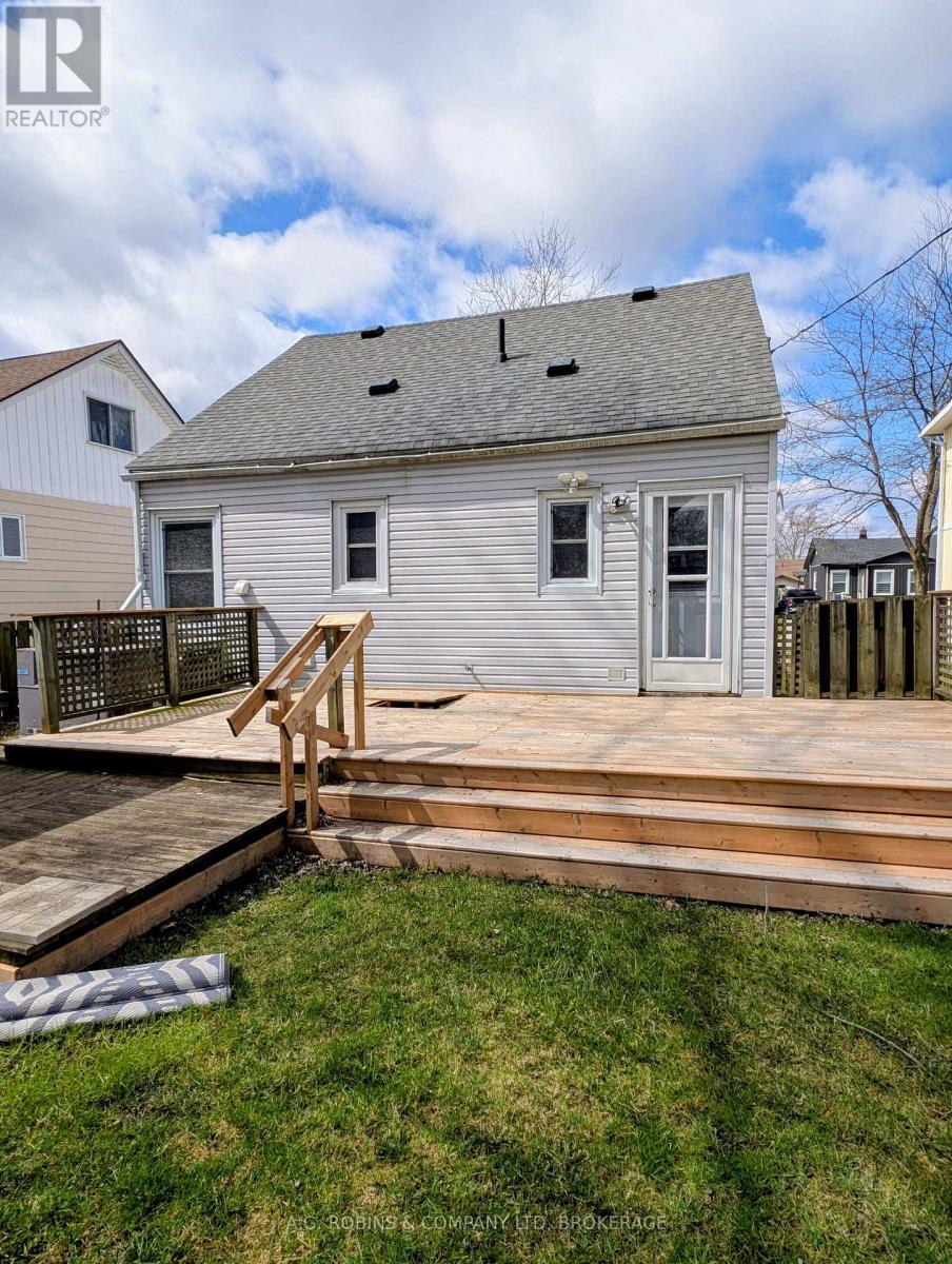 37 Mcnaughton Road, Welland, Ontario  L3B 2R4 - Photo 28 - X12719696