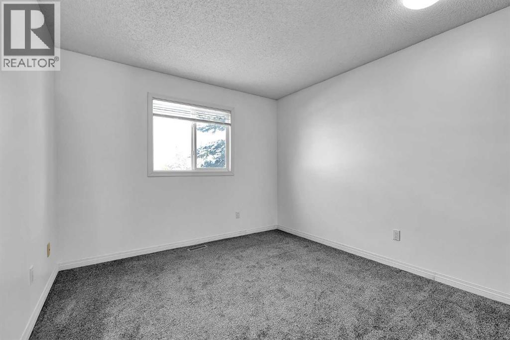 295 Edgepark Boulevard NW, Calgary, Alberta  T3A 4K4 - Photo 17 - A2299848