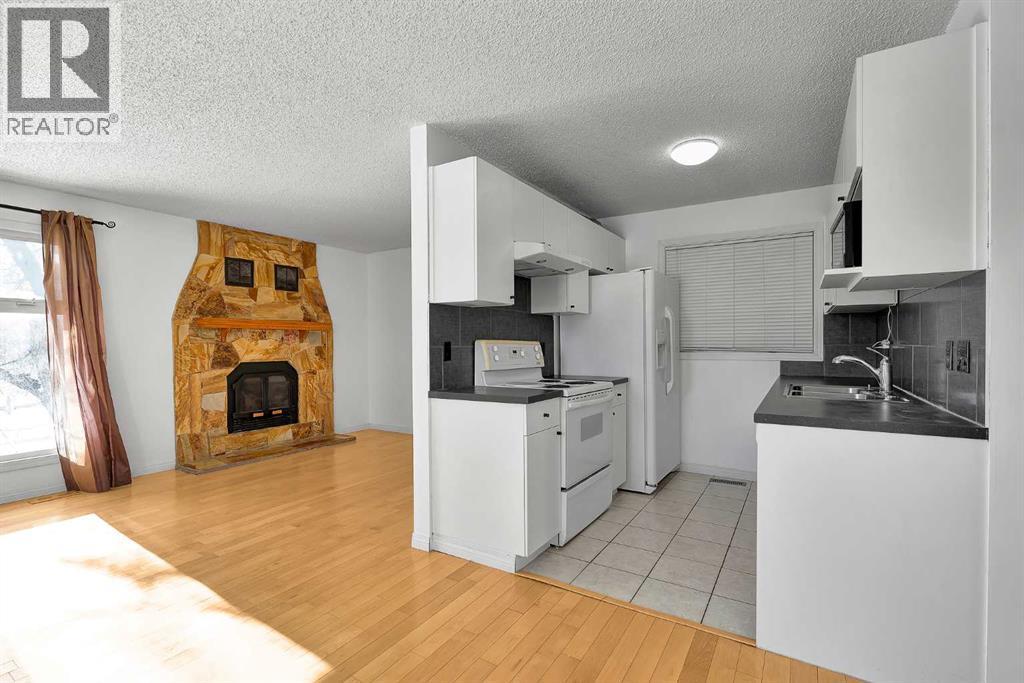 295 Edgepark Boulevard NW, Calgary, Alberta  T3A 4K4 - Photo 5 - A2299848