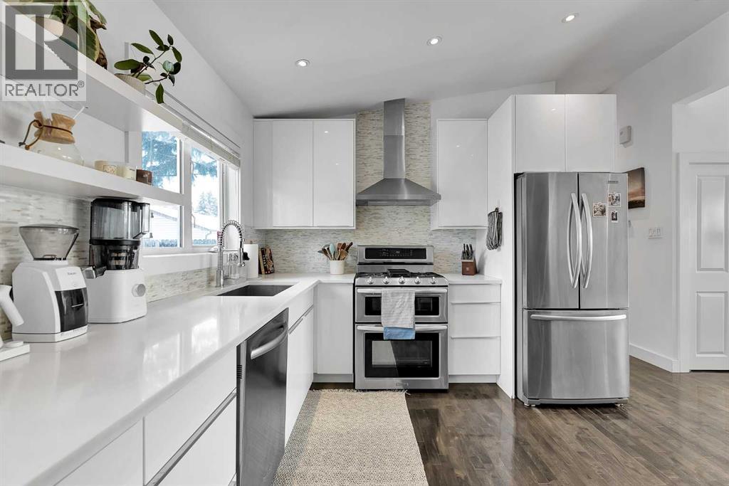 4115 Bowlen Street NW, Calgary, Alberta  T2L 1P8 - Photo 17 - A2299313