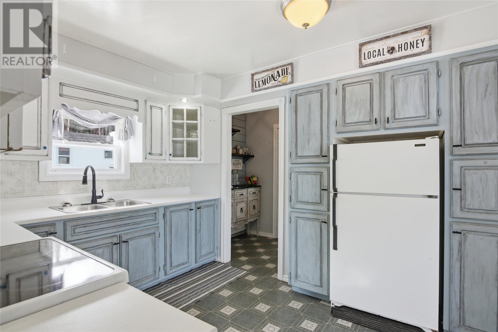 124 Riverside Road E, Glovertown, Newfoundland & Labrador  A0G 2M0 - Photo 10 - 1295179