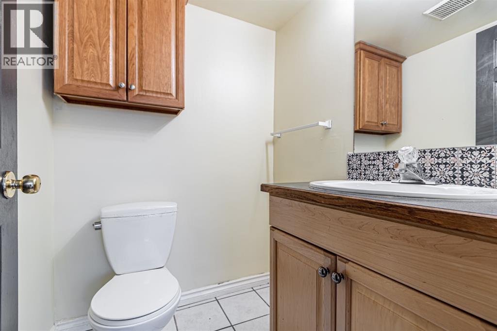 1, 6827 Centre Street N, Calgary, Alberta  T2K 5C4 - Photo 10 - A2299506