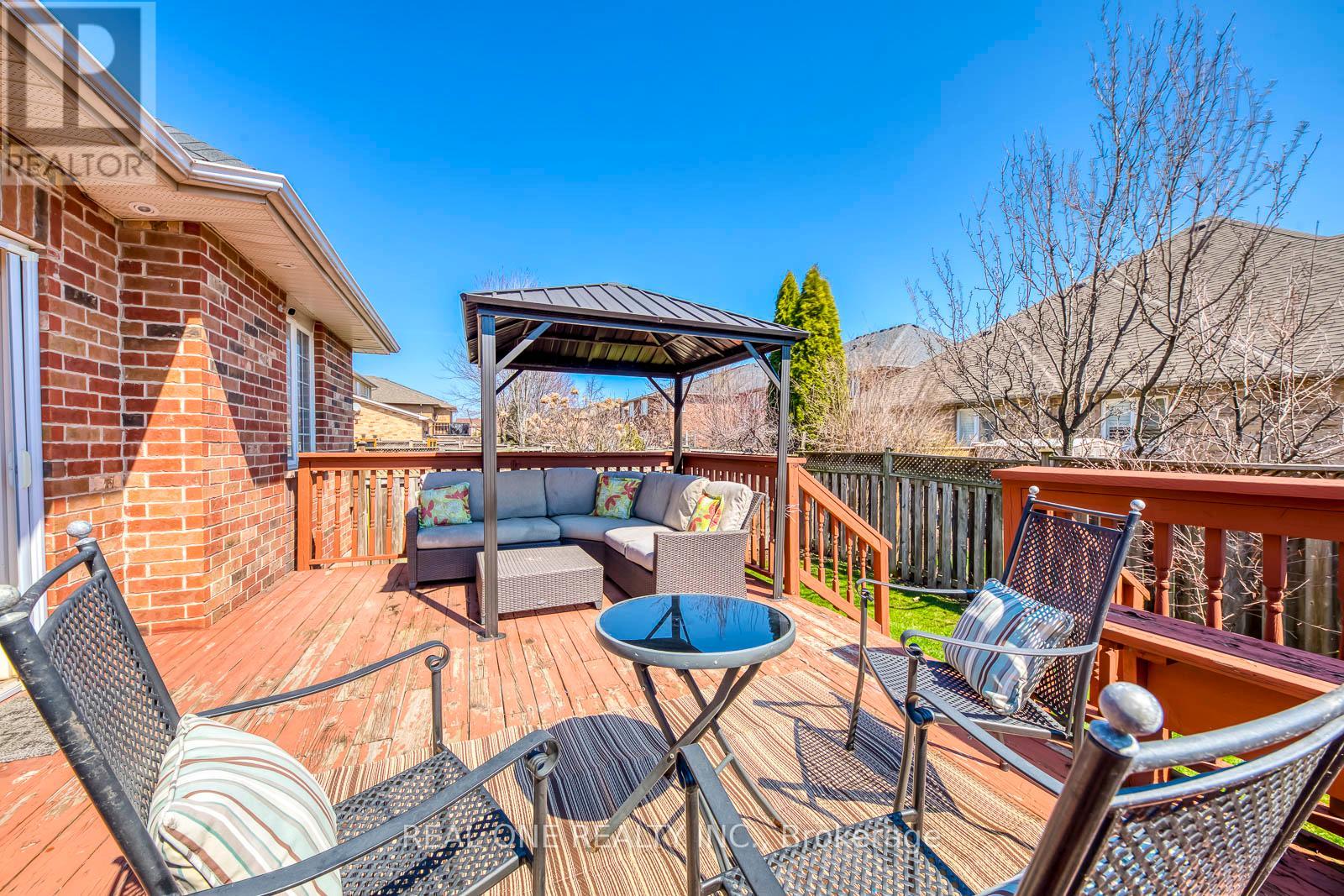 2363 Parkglen Avenue, Oakville, Ontario L6M 4Y4 - Photo 49 - W12969814