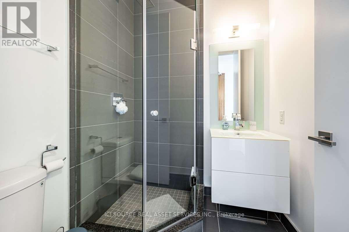 1608 - 111 St Clair Avenue W, Toronto, Ontario  M4V 1N5 - Photo 4 - C12974854