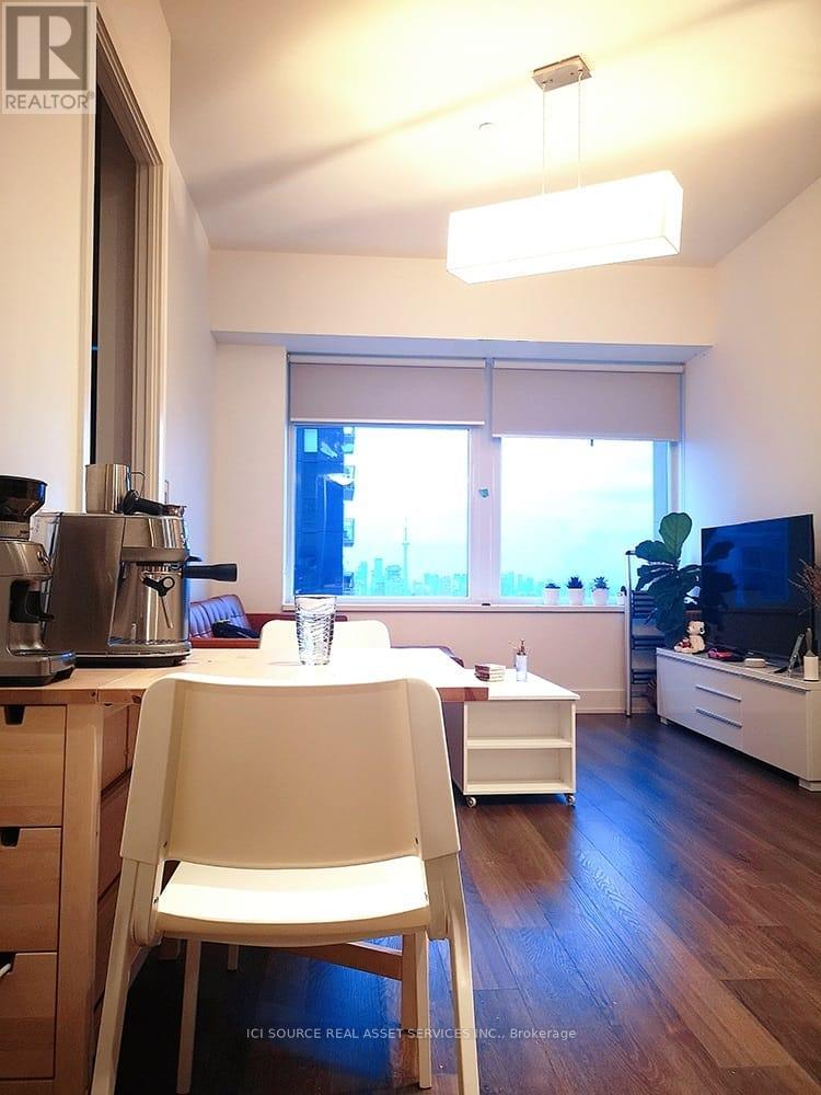 1608 - 111 St Clair Avenue W, Toronto, Ontario  M4V 1N5 - Photo 6 - C12974854