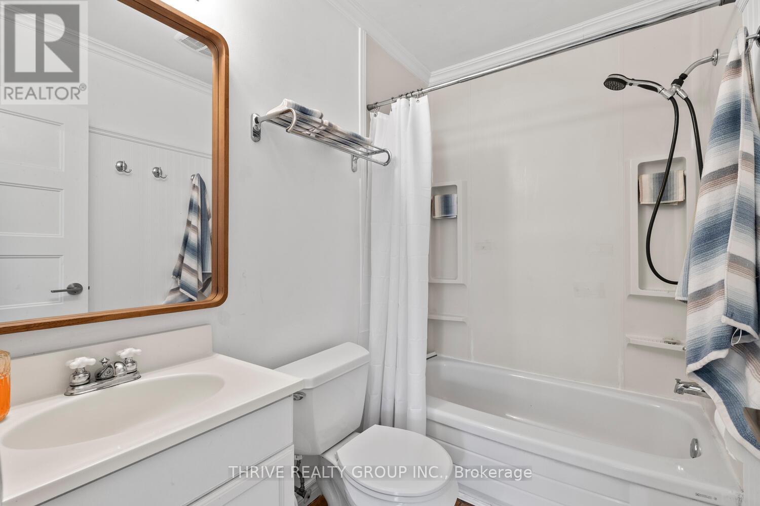 22 Thorncrest Crescent, London South (South D), Ontario  N6J 1K3 - Photo 15 - X12974800