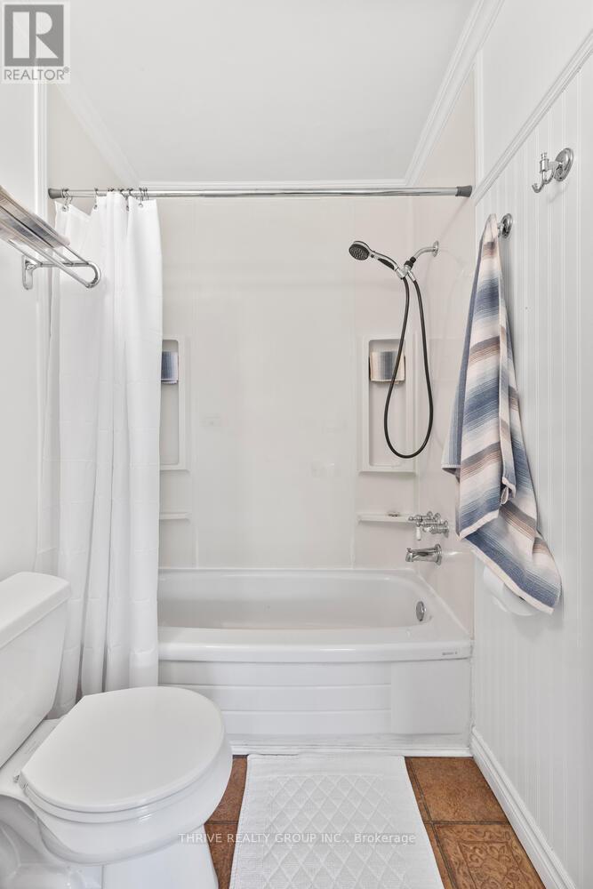 22 Thorncrest Crescent, London South (South D), Ontario  N6J 1K3 - Photo 16 - X12974800