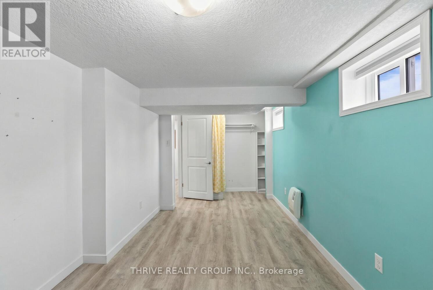 22 Thorncrest Crescent, London South (South D), Ontario  N6J 1K3 - Photo 25 - X12974800