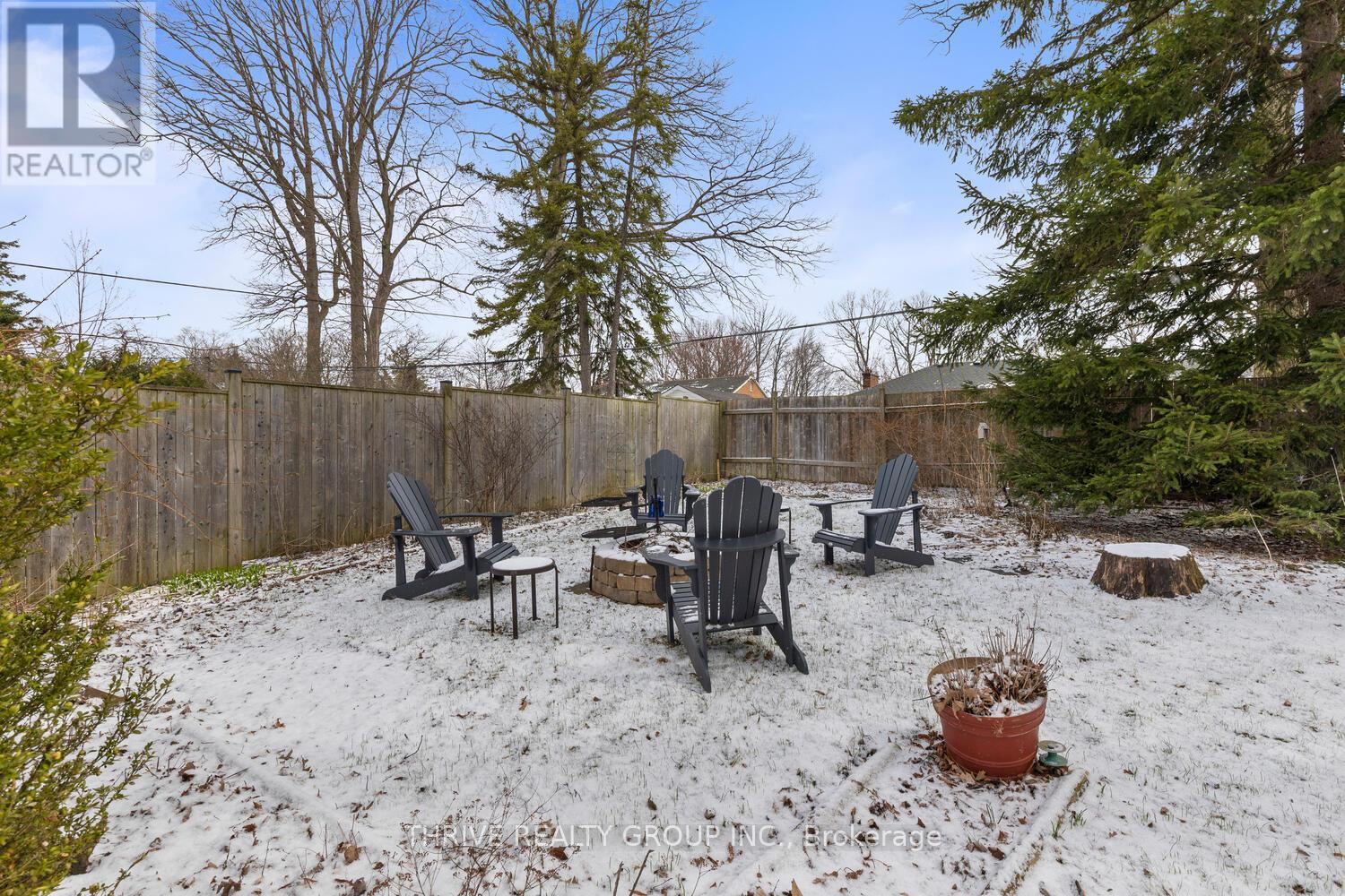 22 Thorncrest Crescent, London South (South D), Ontario  N6J 1K3 - Photo 28 - X12974800