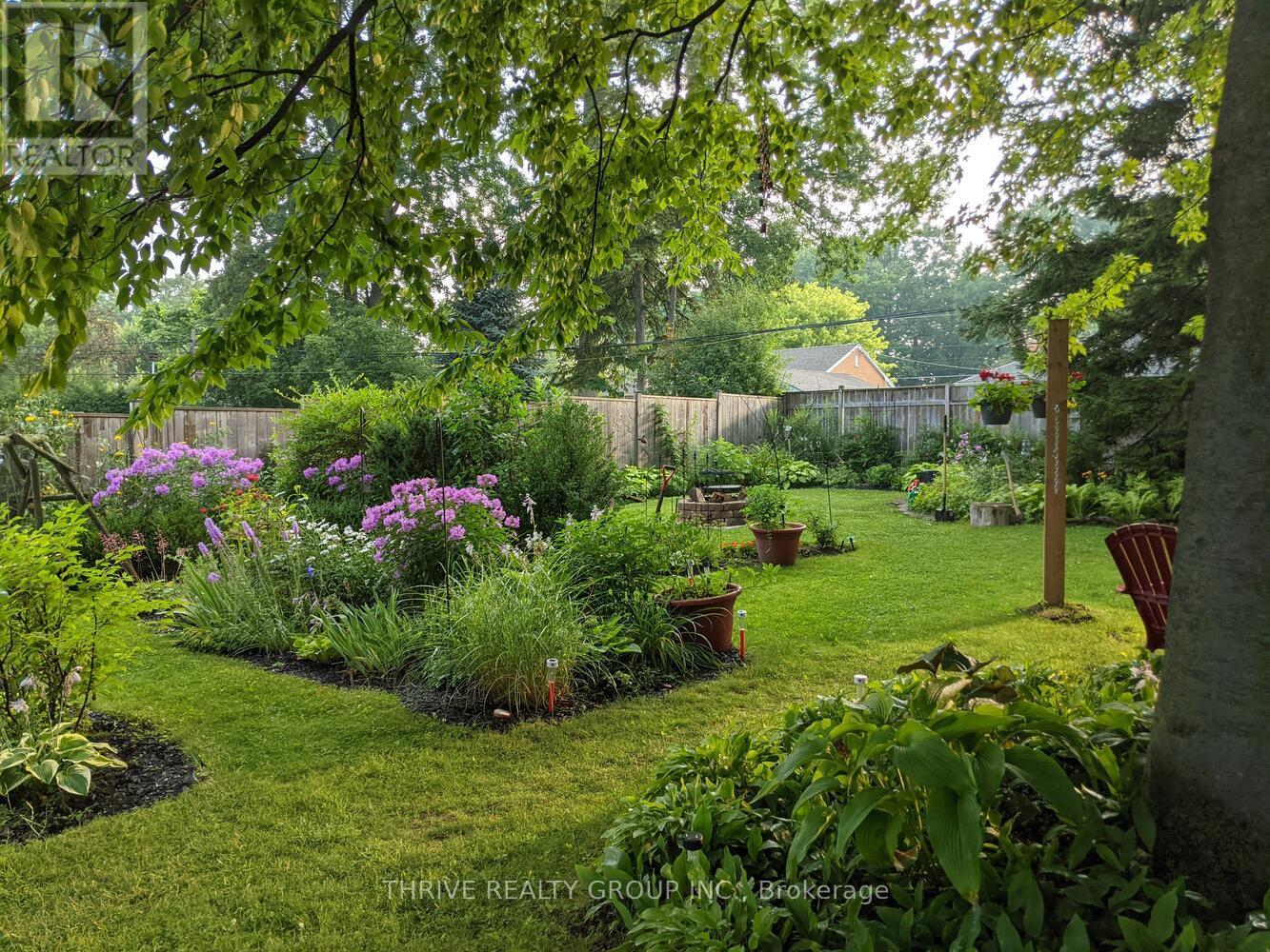 22 Thorncrest Crescent, London South (South D), Ontario  N6J 1K3 - Photo 33 - X12974800