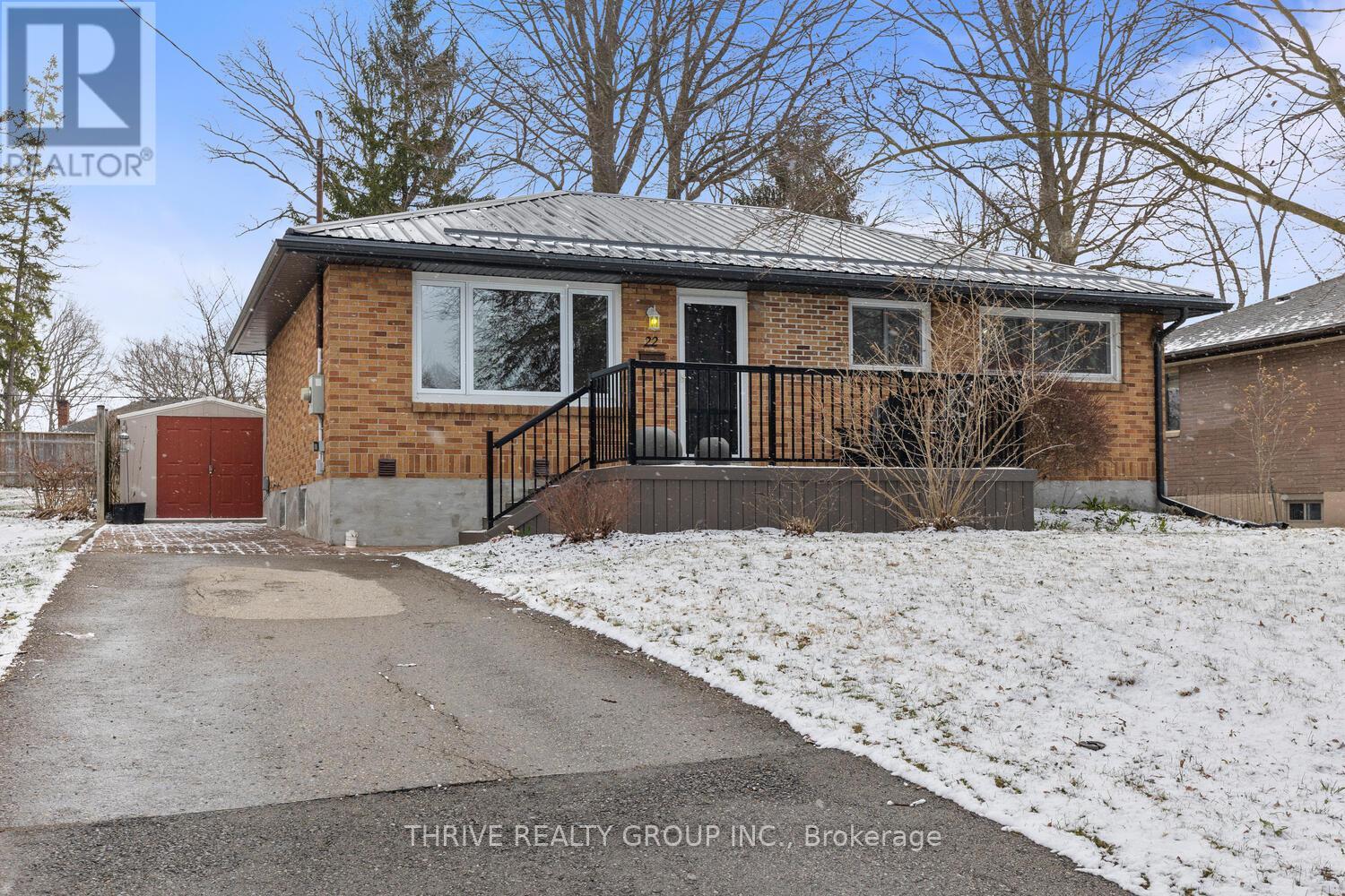 22 Thorncrest Crescent, London South (South D), Ontario  N6J 1K3 - Photo 43 - X12974800