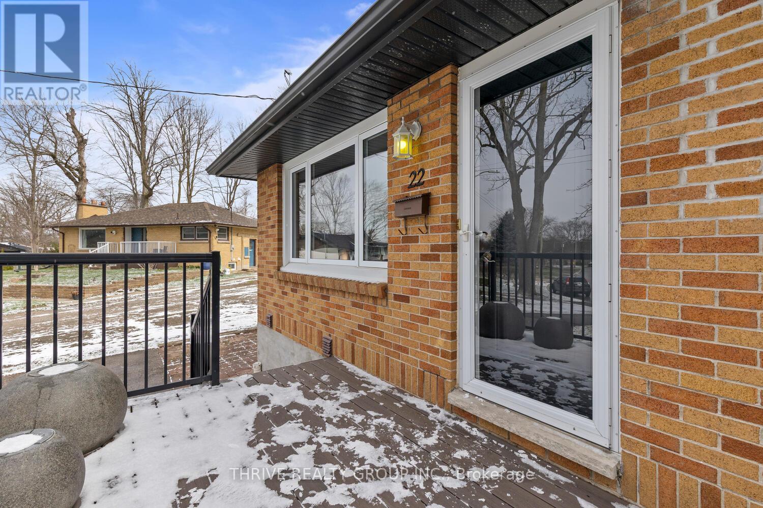 22 Thorncrest Crescent, London South (South D), Ontario  N6J 1K3 - Photo 45 - X12974800