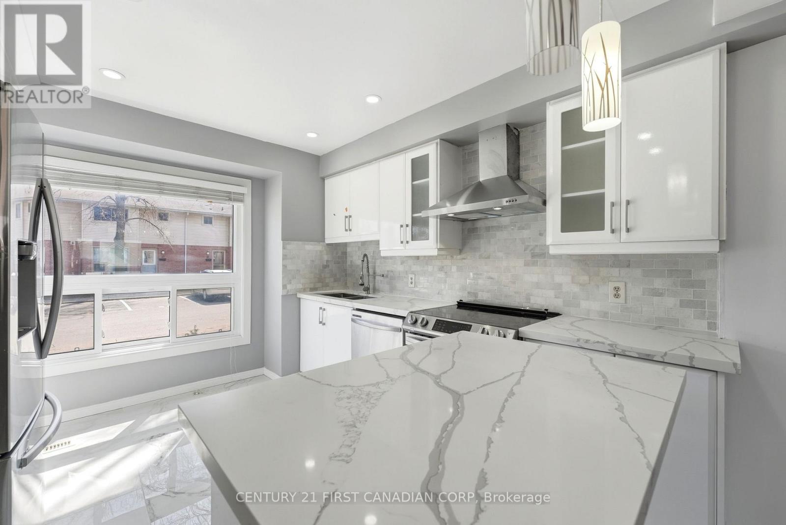 65 - 75 Ansondale Road, London South (South Q), Ontario  N6C 5W5 - Photo 14 - X12974826