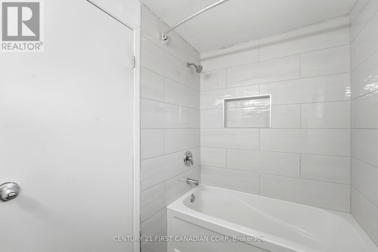 65 - 75 Ansondale Road, London South (South Q), Ontario  N6C 5W5 - Photo 29 - X12974826