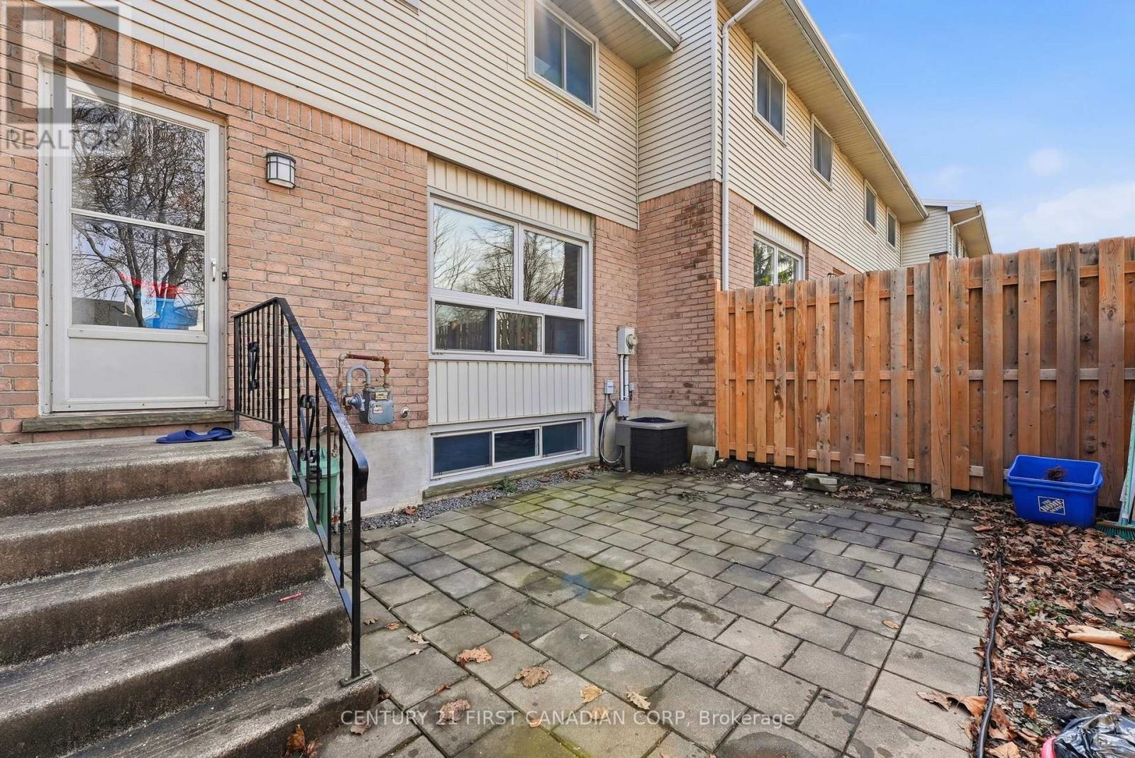 65 - 75 Ansondale Road, London South (South Q), Ontario  N6C 5W5 - Photo 40 - X12974826