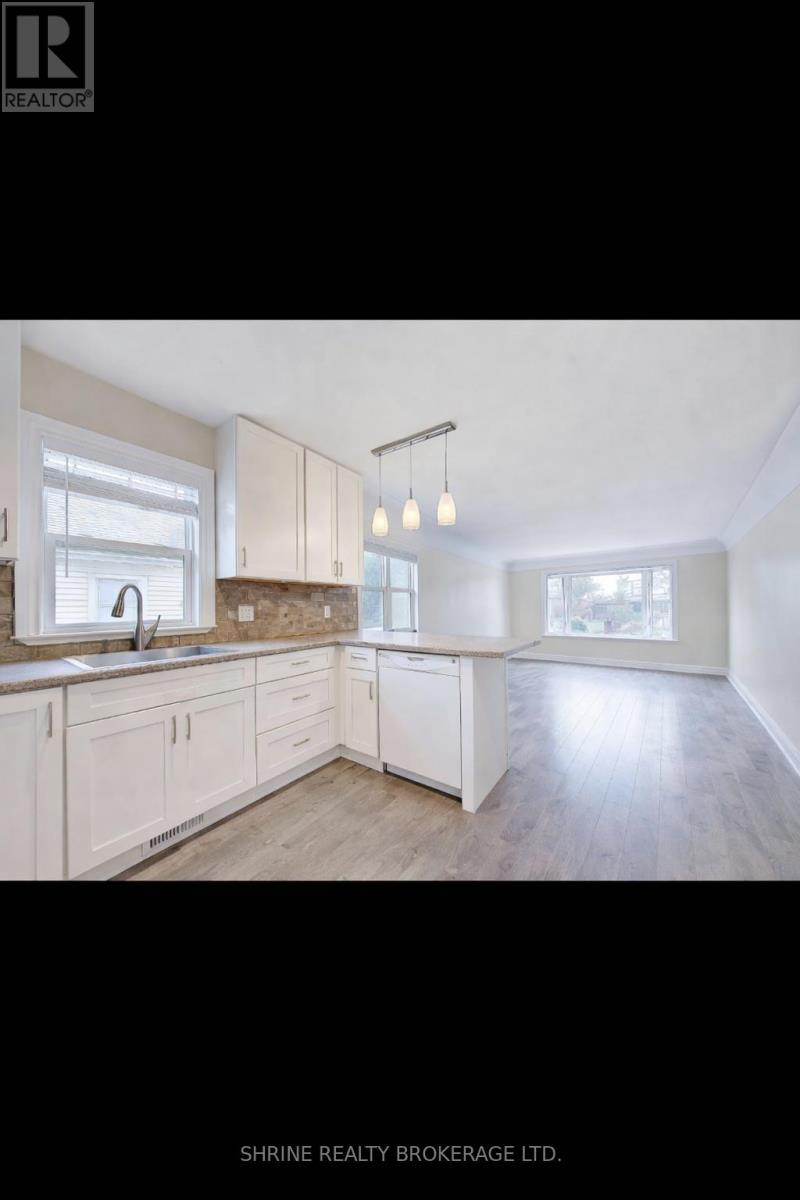 259 Sanders Street, London East (East M), Ontario  N5Z 2T1 - Photo 4 - X12974834